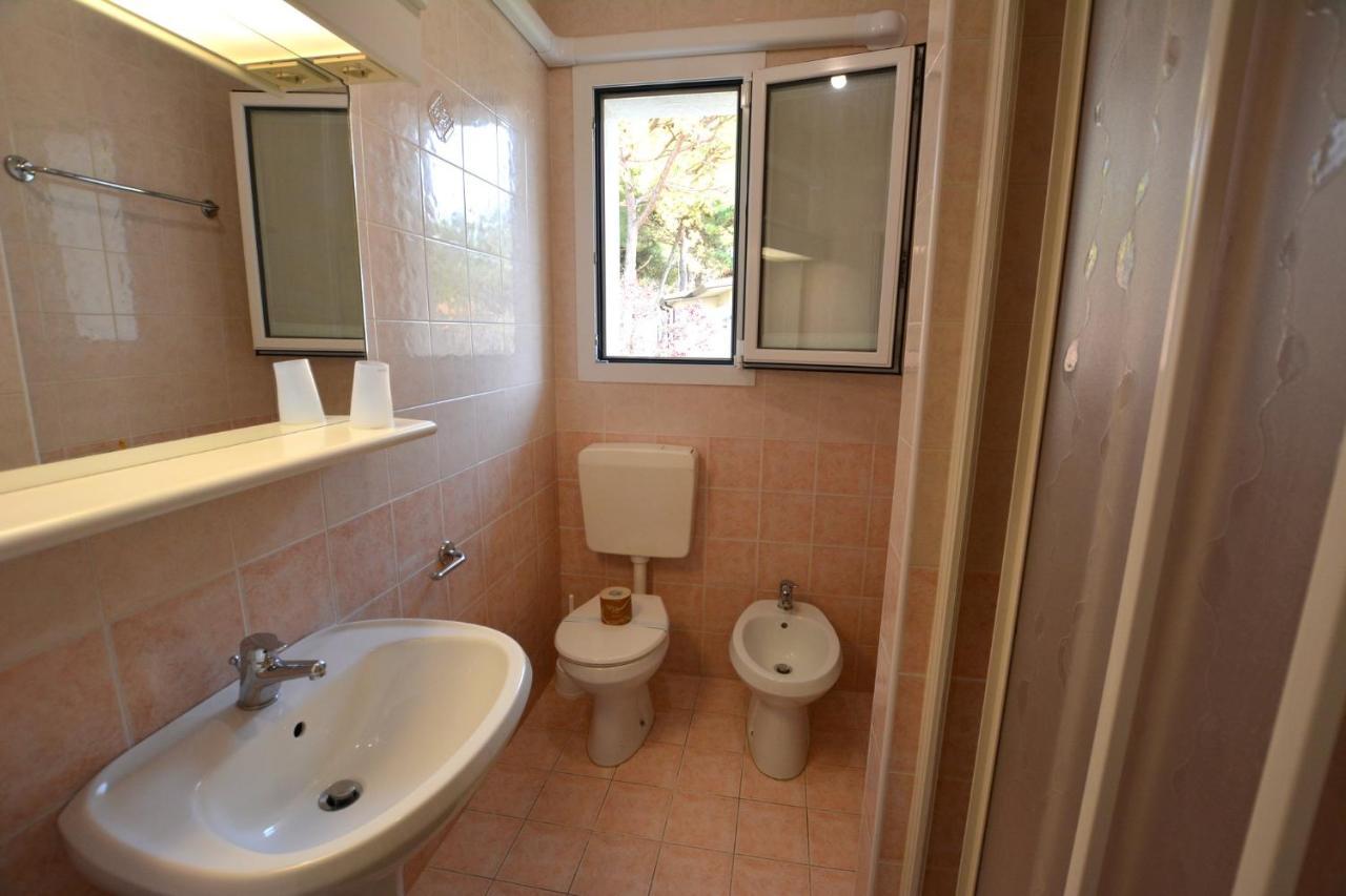 Villa A Lignano Pineta Lignano Sabbiadoro Buitenkant foto